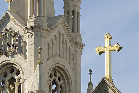 圣彼得和保罗大教堂地标建筑天空教会白色宗教尖塔金子十字形广场背景图片