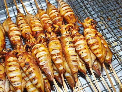 泰海市场许多烤鱿鱼煮沸烧伤饮食生产荒野美食海鲜食物餐厅野生动物图片