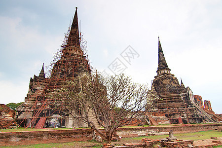 泰国寺的塔达寺庙雕像石头祷告文化建筑城市历史性蓝色宗教图片