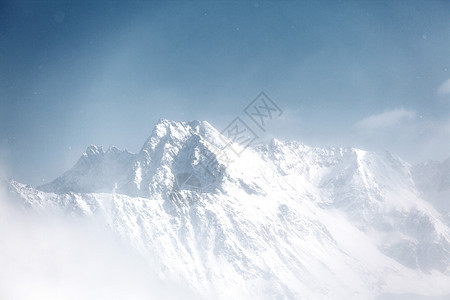 平面顶部滑雪高山旅行全景冰川爬坡太阳暴风雪顶峰冻结图片