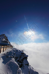 平面顶部单板旅行高山太阳旅游运动全景天空顶峰远足图片