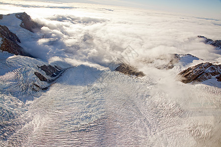 冰川假期荒野薄雾旅游远景国家岩石游客地标天线图片