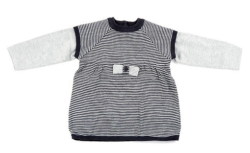 婴儿编织毛衣羊毛套衫衣服针织品材料织物白色开襟衫季节纱线图片