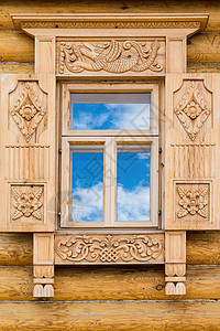 Wooden 装饰窗口住宅积木屋房子木材蓝色木屋婴儿床乡村镂空天空图片