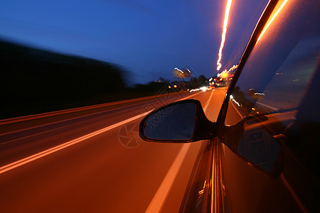 速度驱动器立交桥建筑驾驶天空运动辉光场景过境曲线路灯图片
