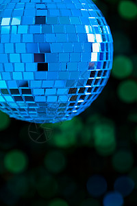 Disco镜球体夜生活夜店乐趣镜子绿色派对蓝色反射俱乐部娱乐背景图片