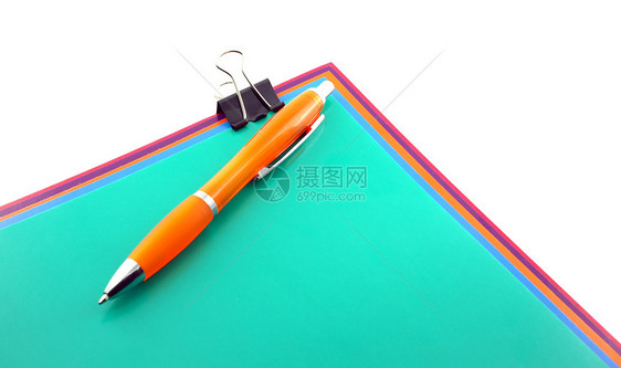彩纸 黑夹子和橙笔图片