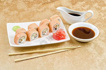 虾和鱼寿司卷用餐美食蔬菜餐厅海鲜午餐螃蟹鳗鱼鱼片寿司图片