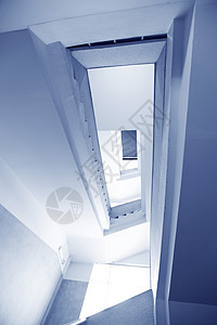 梯阶梯梯子螺旋房子入口金属建筑蓝色楼梯窗户圆圈图片
