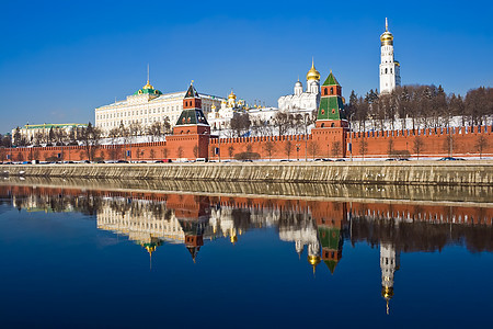 莫斯科克里姆林宫和反思正方形城市旅游圆顶街道教会建筑金子蓝色旅行图片
