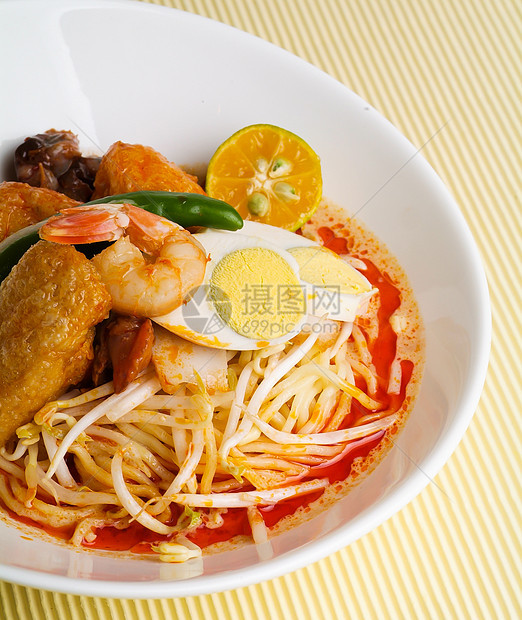 Curry LaksaCurry Laksa酿造柠檬筷子食物叻沙胡椒蔬菜柔佛面条辣椒图片