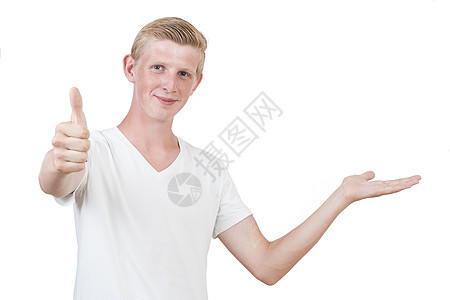 现时和拇指举起成人衬衫成功展示青年手指男人微笑优胜者快乐图片