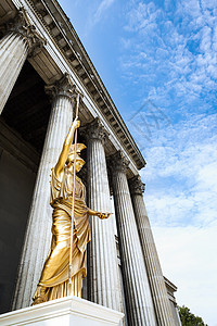金金雕像历史性地标柱子雕塑晴天历史天空纪念碑旅游传统图片