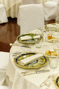 婚礼桌桌桌布桌子盘子婚姻餐饮椅子派对风格午餐食物图片