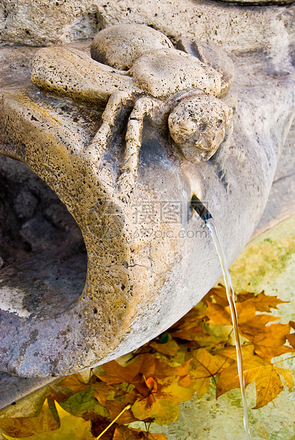 方塔纳德尔阿皮雕像昆虫蜜蜂艺术雕塑旅行建筑学石头历史喷泉图片