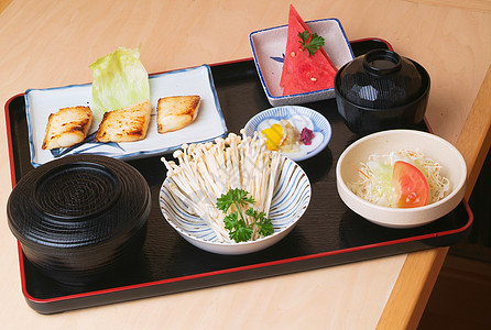 日本本托午餐套餐便当美味食物餐厅螃蟹文化蔬菜叶子海藻盒子图片