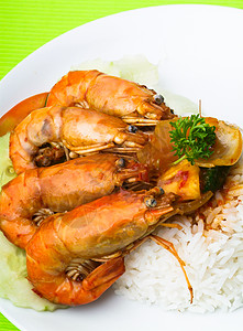 虾用大米豆做饭午餐解雇烹饪营养酱料美食草本植物盘子食物文化背景图片