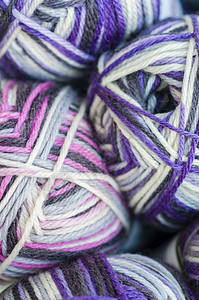 线性圆珠绳索材料缝纫羊毛细绳纺织品红色绿色针织线索图片
