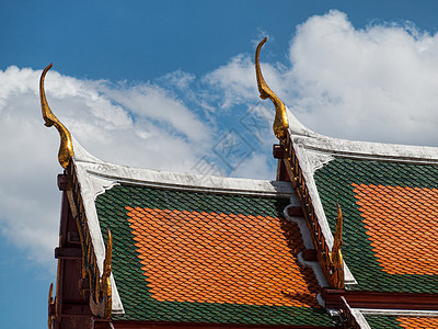 曼谷泰国寺庙旅行地标天空建筑宗教屋顶建筑学瓷砖图片