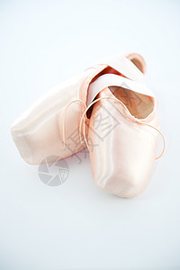 芭蕾点鞋或滑鼠拖鞋白色丝带粉色鞋带舞蹈图片