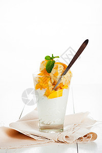 芒果冰淇淋玻璃薄荷草本植物蓝色水果牛奶食物果味奶制品橙子图片