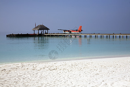 码头海上飞机水上飞机地平线空气白色航空漂浮发动机天空蓝色电机图片