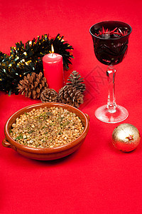 寒冷的圣诞沙拉食物扁豆服务陶器黏土沙拉起动机美食图片