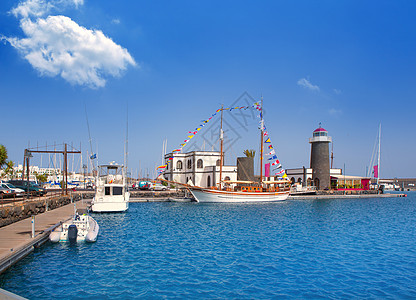 兰萨罗特马里娜鲁比孔普拉亚布兰卡地标建筑港口海洋海岸殖民假期景点旅行桅杆图片