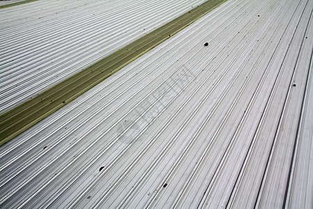 以钢铁制成的屋顶建造蓝色边界墙纸金属波纹床单技术材料栅栏图片