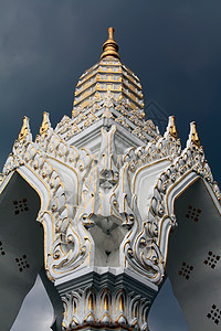 布拉马神像石头雕像冥想异国情调神社三位一体牧师寺庙雕刻品图片