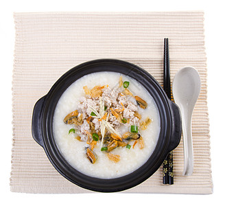 粥底火锅传统中国猪肉粥炒饭 在粘土锅中使用午餐蔬菜猪肉文化美食白色水平草药早餐食物背景