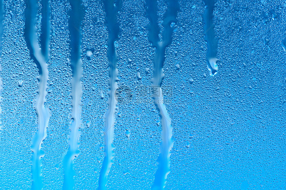 雨后窗口上的雨滴气候水滴沉淀窗户气泡湿度潮湿湿气气象玻璃图片