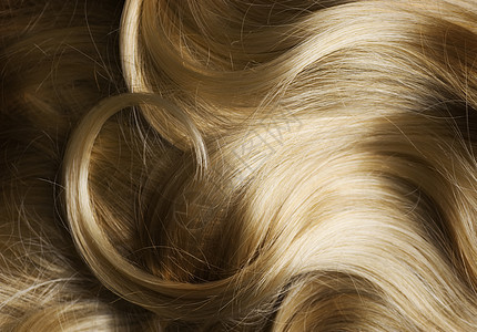 健康发色金发女郎美丽海浪金发沙龙洗发水棕色黄色条纹波浪状图片
