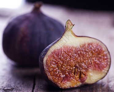 Ripe Fig 水果食物生产生活照片静物宏观种子热带紫色木头图片