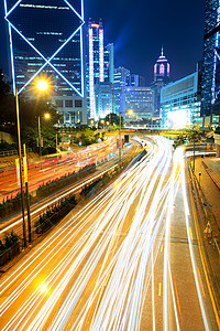 夜间城市交通 夜间汽车中心场景天空旅行经济办公室艺术蓝色金融图片