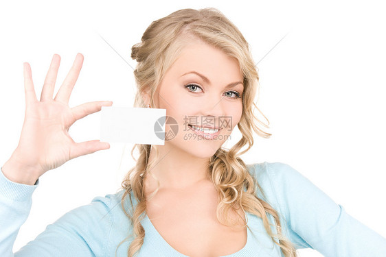 拥有名片的快乐女孩金发女郎女性卡片广告微笑人士白色商业空白蓝色图片