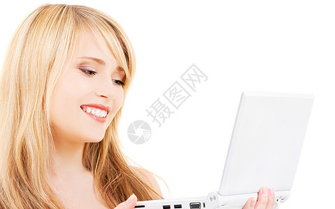 使用笔记本电脑的少女网络教育上网八卦女郎女孩女性电子邮件技术青少年图片