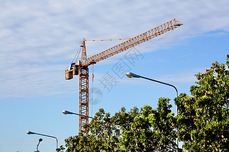 带有起重机的建筑工地住房窗户摩天大楼蓝色城市天空办公室工程住宅建筑学图片