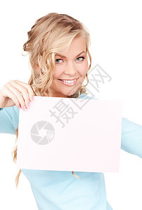 满满白板的幸福妇女展示快乐微笑床单海报推介会广告木板卡片女孩图片