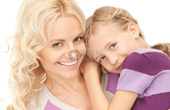 幸福母亲和子女福利乐趣女儿微笑女士家庭女孩快乐童年青春期图片