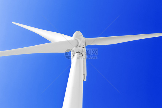 蓝色天空的风力涡轮机商业风车财产建筑力量金属发电机集电极建筑学环境图片