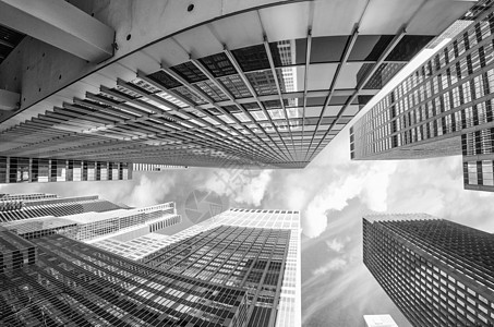 从街上观看的纽约市高塔和巨星天梯大楼商业景观城市摩天大楼世界蓝色中心地标全景办公室图片