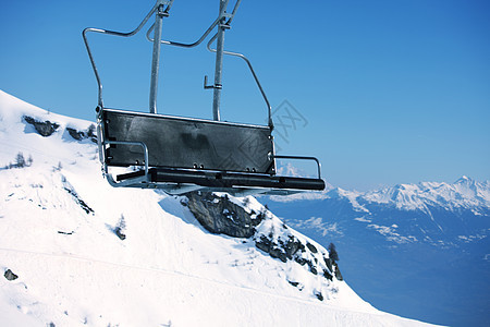 电梯滑雪电缆旅游夫妻建筑学空气缆车旅行蓝色运输运动图片