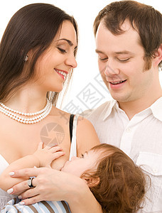 幸福家庭母亲妈妈新生父亲孩子男生微笑拥抱快乐父母图片