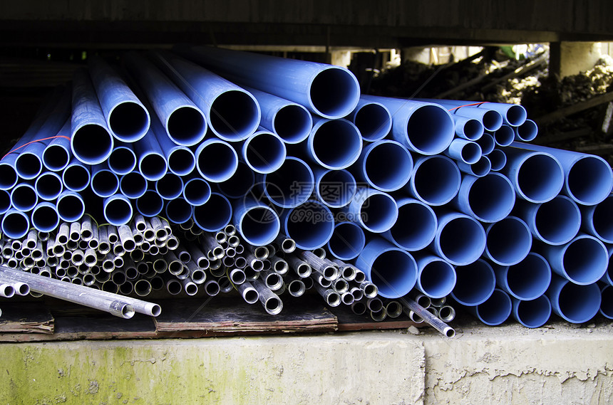 工业管道团体金属房间管子灰色技术气体工作圆柱圆圈图片