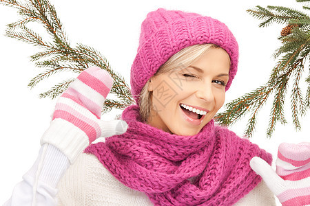 戴冬帽的美女微笑幸福围巾棉被手套女性帽子福利女孩季节图片