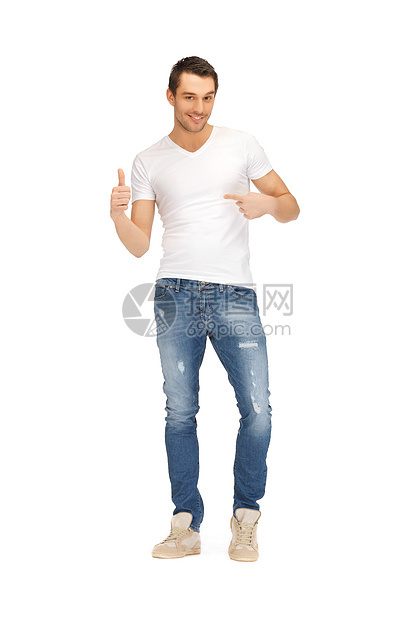 穿白衬衫的帅哥绅士青年小伙子伙计衬衫白色男性微笑学生牛仔裤图片