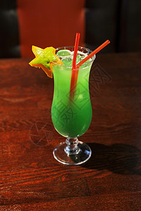 绿色鸡尾酒蓝色热带橙子水果饮料柠檬派对果汁叶子玻璃图片