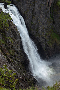 挪威的河流和瀑布树木文化风景天空目的地山脉森林荒野峡湾旅游图片