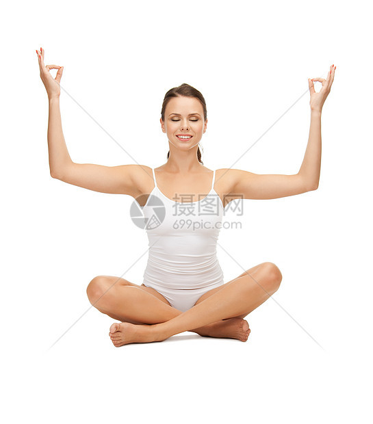 女人在裸睡练习瑜伽莲花的姿势平衡减肥幸福内衣女孩身体运动体操保健调息图片